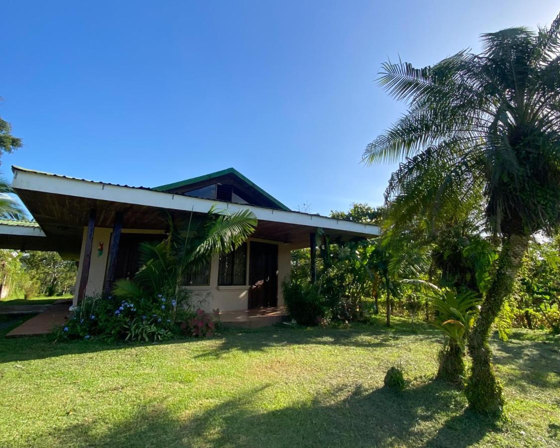 Villa Hortensias La Fortuna Bagian luar foto