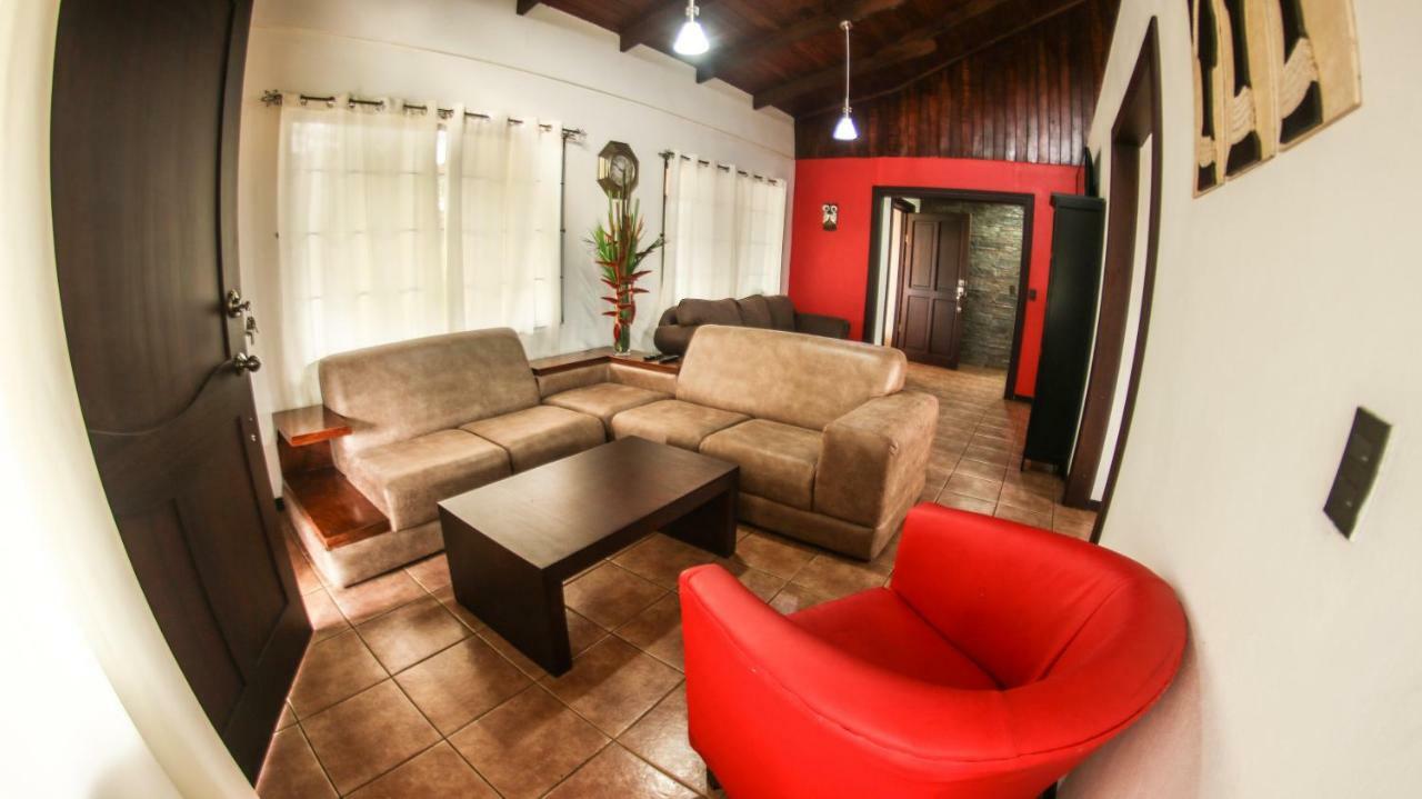 Villa Hortensias La Fortuna Bagian luar foto