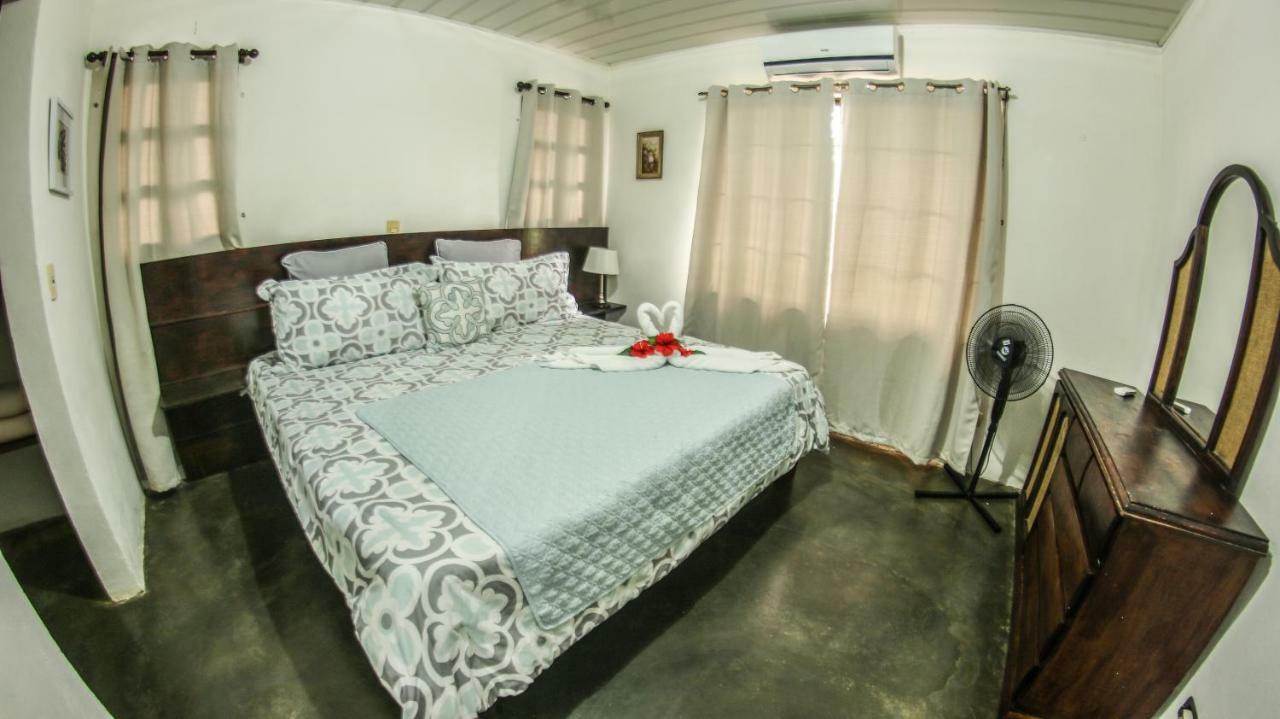 Villa Hortensias La Fortuna Bagian luar foto