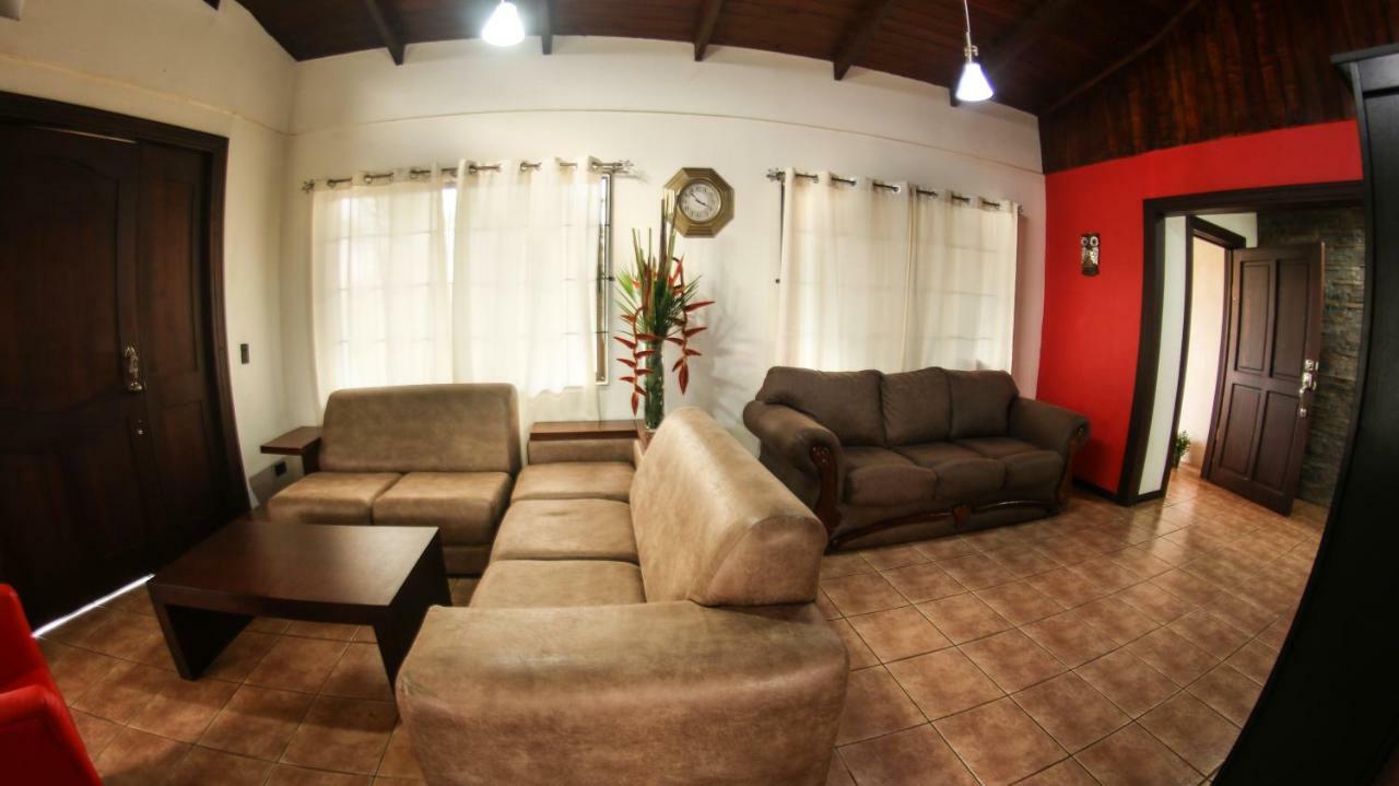 Villa Hortensias La Fortuna Bagian luar foto